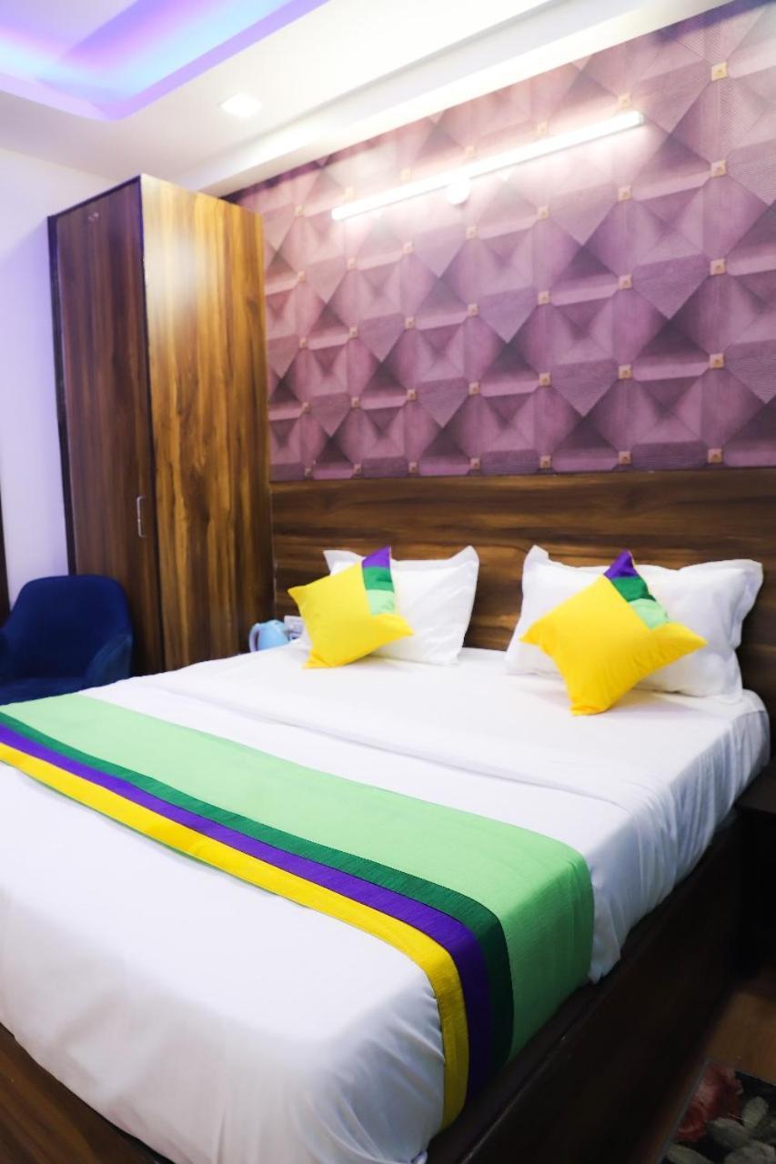 Surya International Bed and Breakfast New Delhi Eksteriør billede
