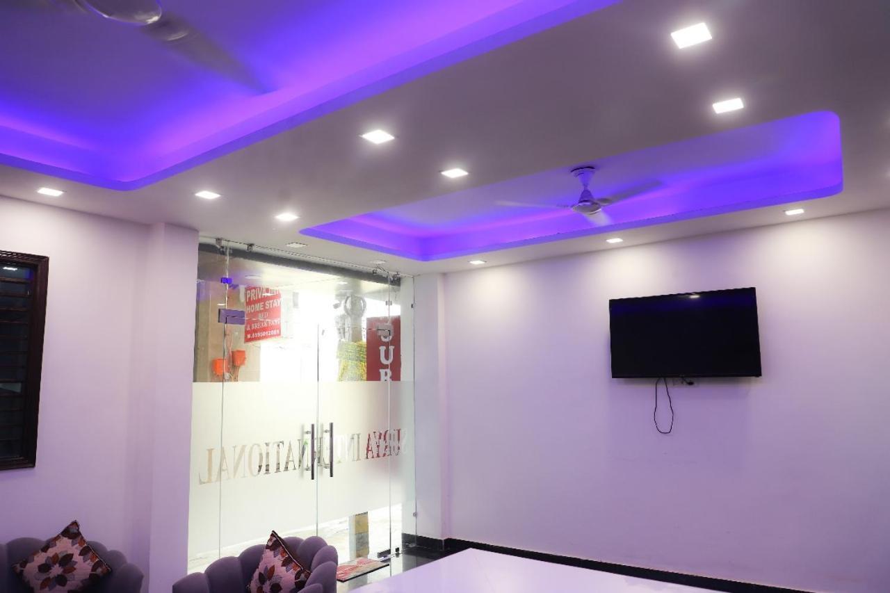 Surya International Bed and Breakfast New Delhi Eksteriør billede