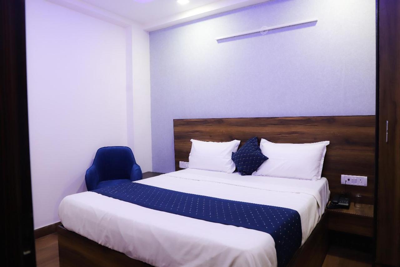 Surya International Bed and Breakfast New Delhi Eksteriør billede