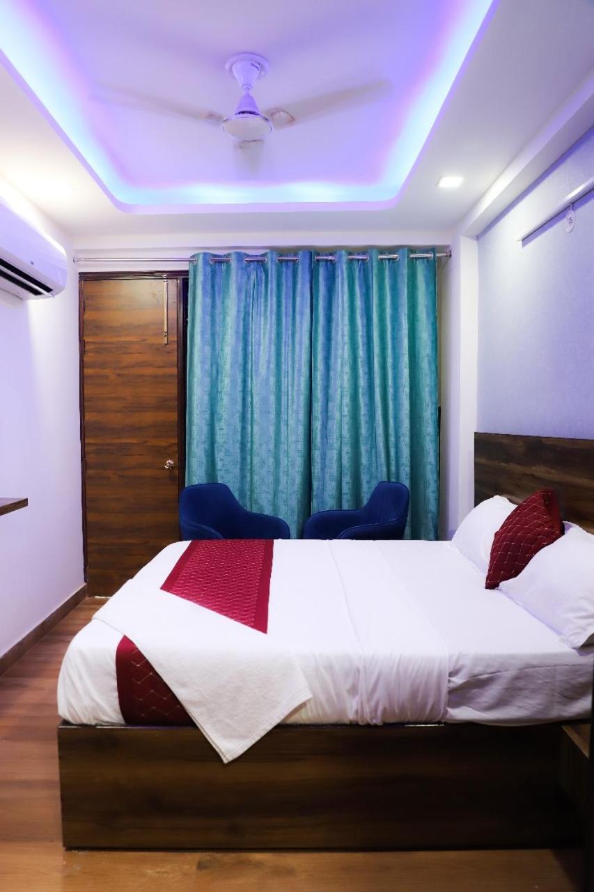 Surya International Bed and Breakfast New Delhi Eksteriør billede
