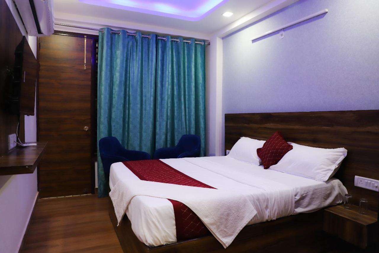 Surya International Bed and Breakfast New Delhi Eksteriør billede