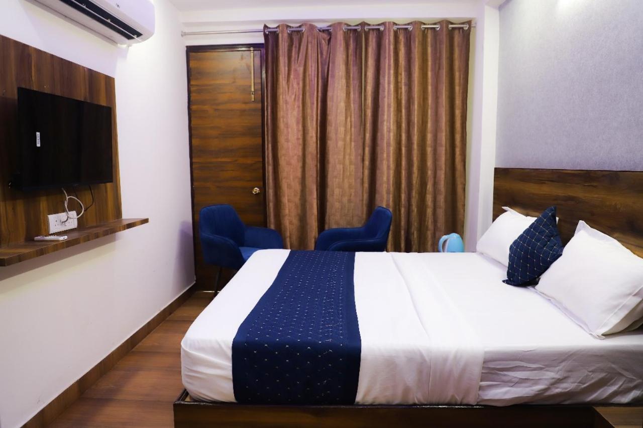 Surya International Bed and Breakfast New Delhi Eksteriør billede