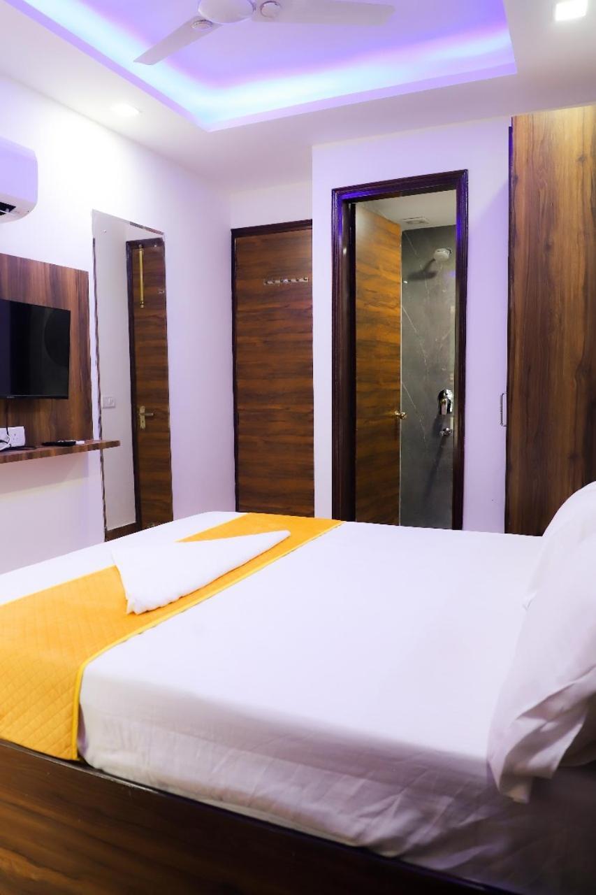 Surya International Bed and Breakfast New Delhi Eksteriør billede