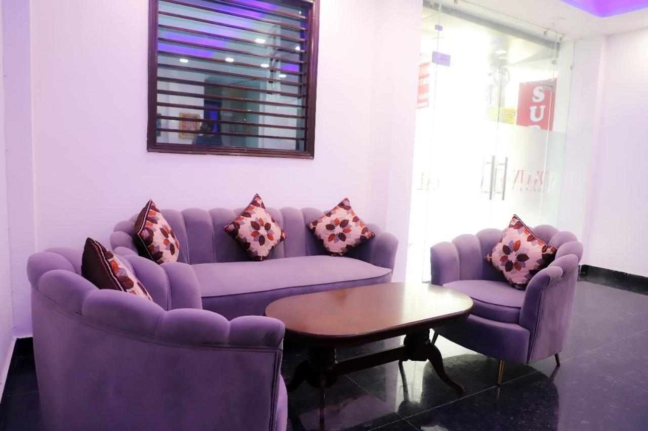 Surya International Bed and Breakfast New Delhi Eksteriør billede