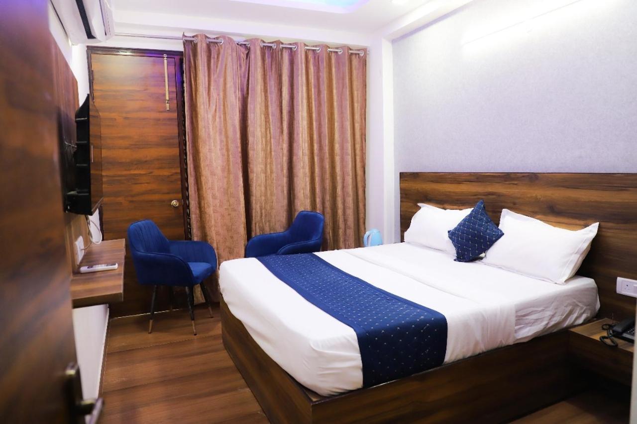 Surya International Bed and Breakfast New Delhi Eksteriør billede
