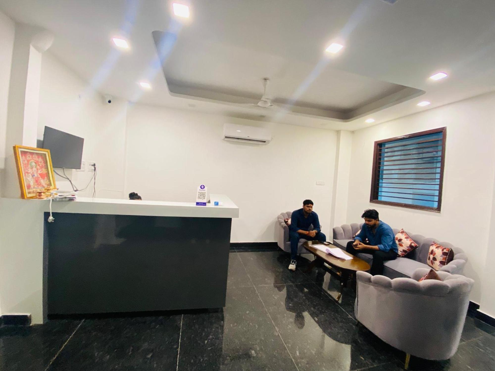 Surya International Bed and Breakfast New Delhi Eksteriør billede
