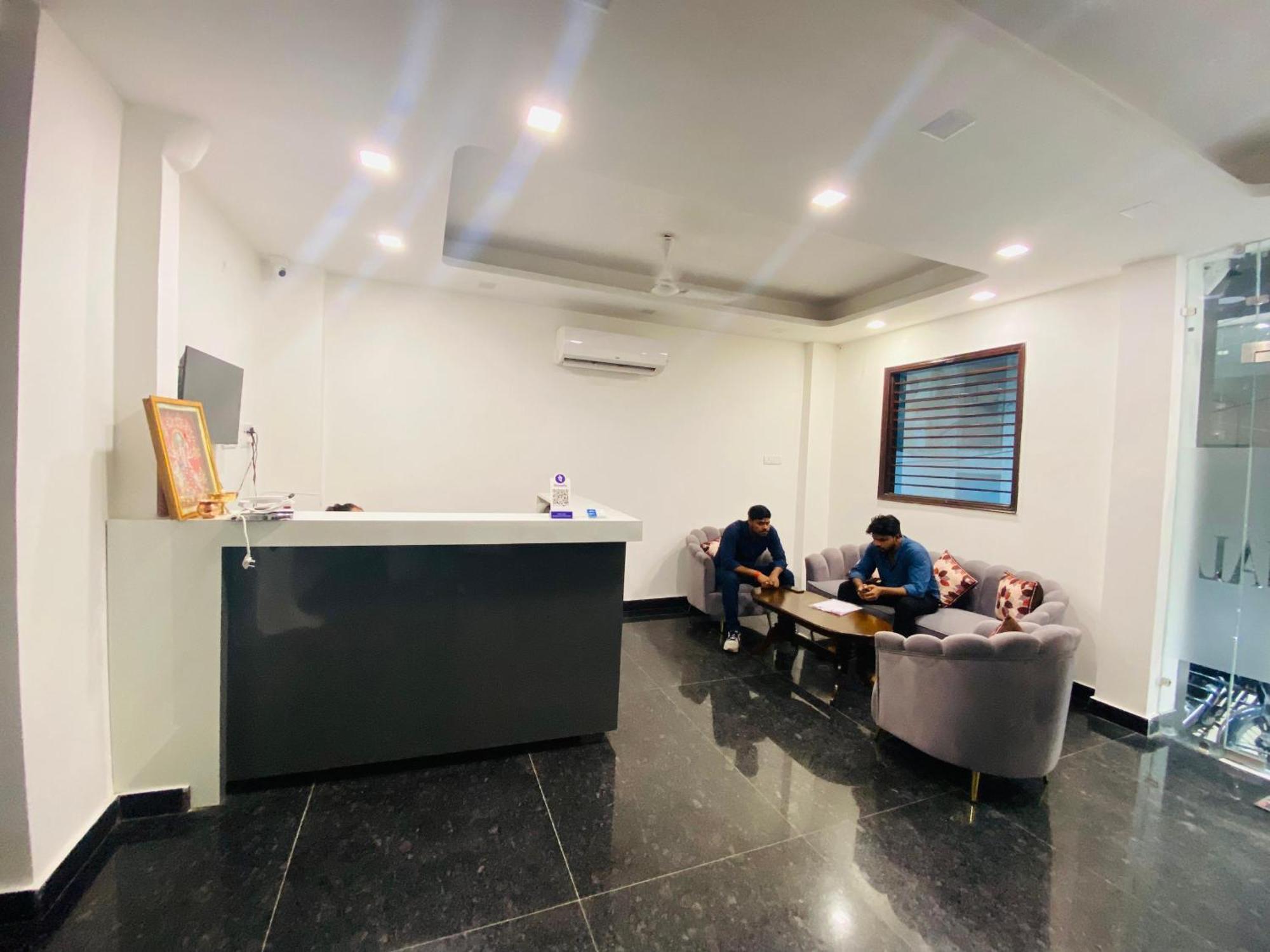Surya International Bed and Breakfast New Delhi Eksteriør billede
