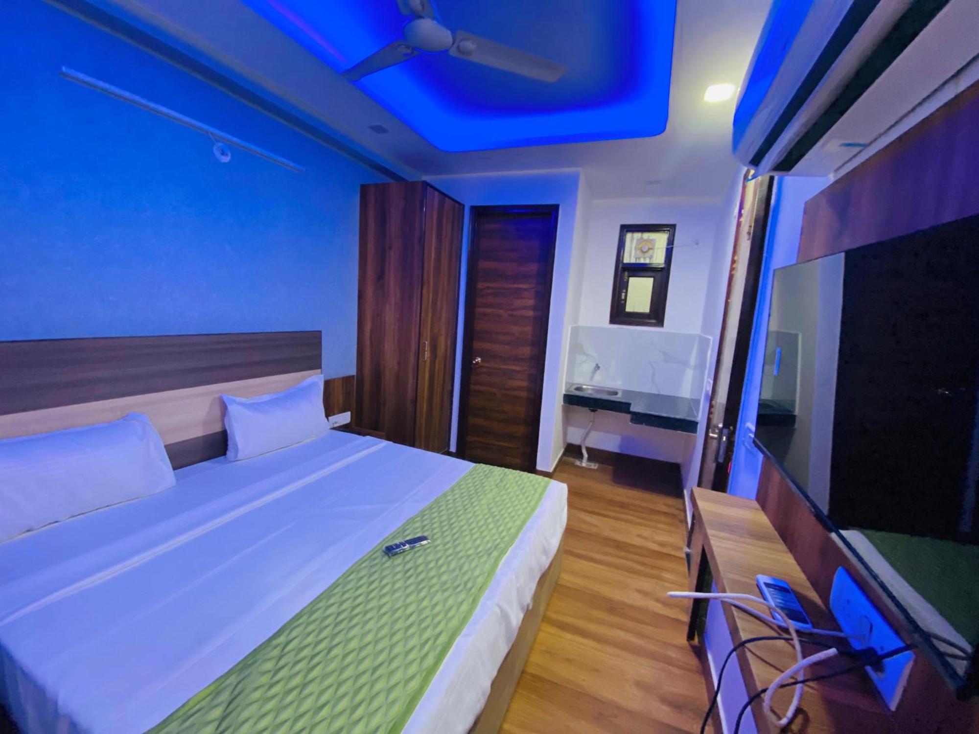 Surya International Bed and Breakfast New Delhi Eksteriør billede