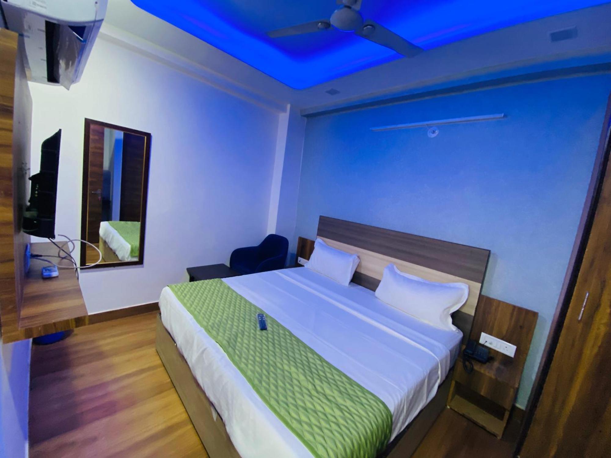Surya International Bed and Breakfast New Delhi Eksteriør billede