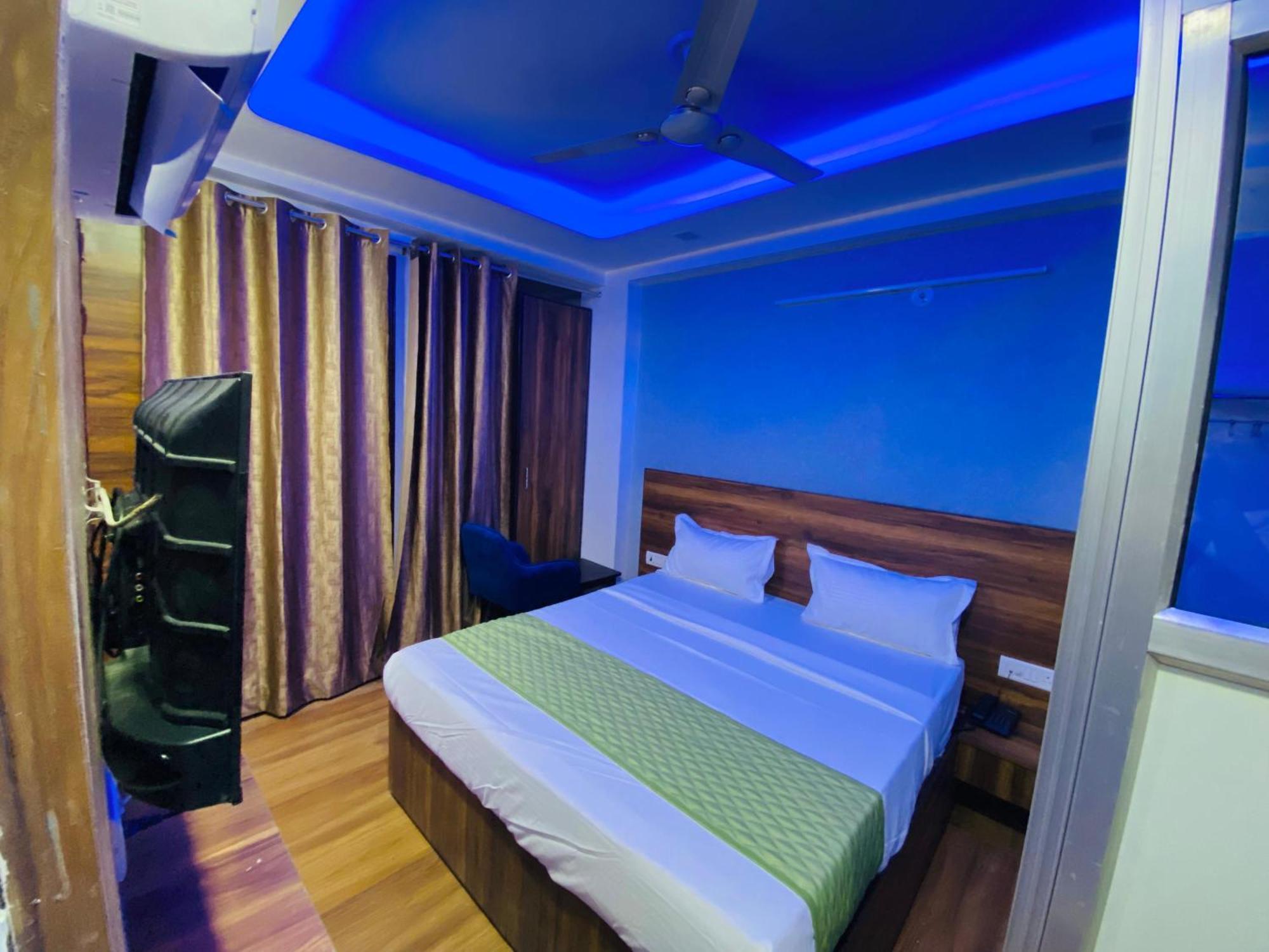 Surya International Bed and Breakfast New Delhi Eksteriør billede