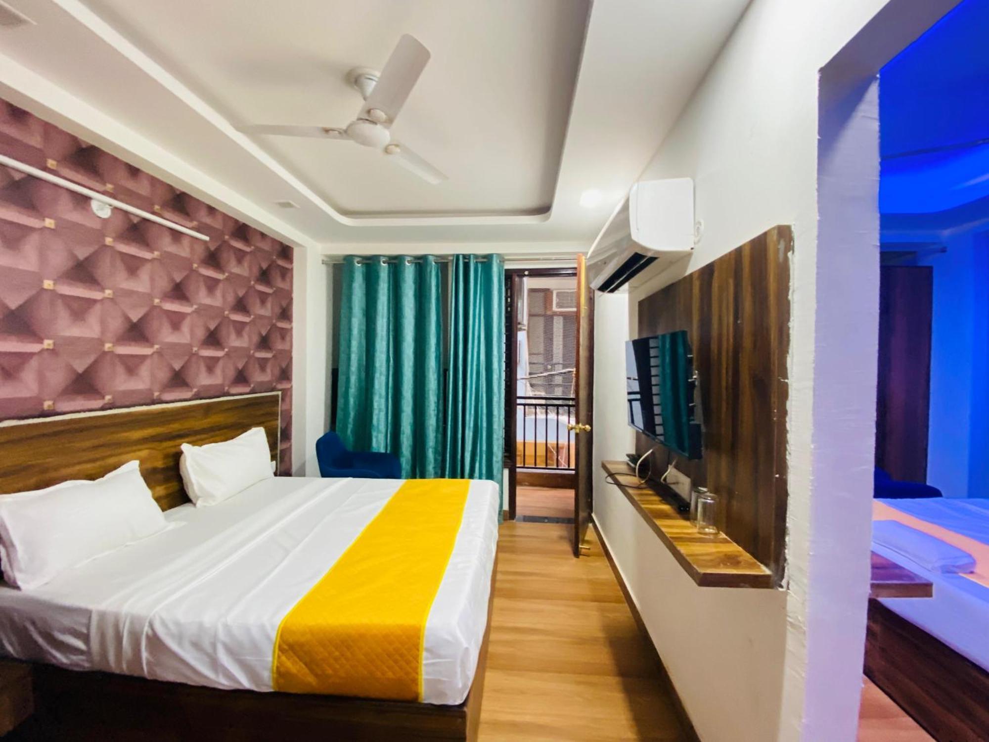 Surya International Bed and Breakfast New Delhi Eksteriør billede
